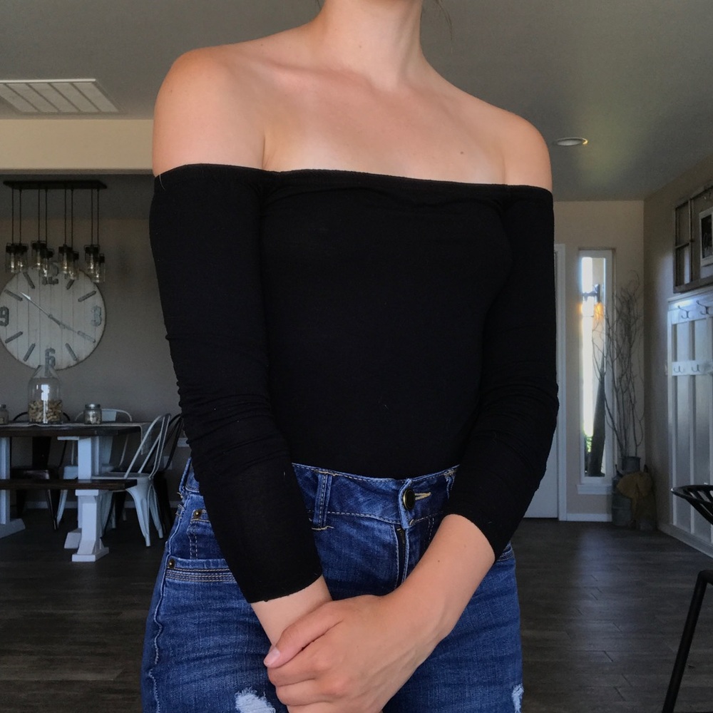 Off The Shoulder Long Sleeve Bodysuit